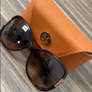❌❌❌SOLD❌❌❌Tory Burch Sunglasses
